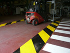 Epoxy Marquage industriel passage pietons et zone de  manutention lourde